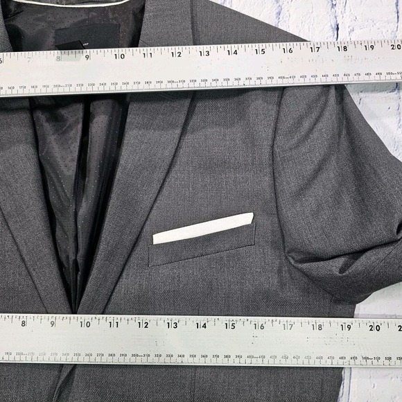 H&M Slim Fit Button Front Blazer Sport Coat Jacket Polyester Viscose MENS 38R - Picture 3 of 9